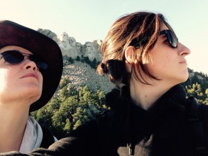 2 baroudeuses au Mont Rushmore - USA