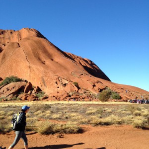 Abrutis grimpant Uluru - Australie