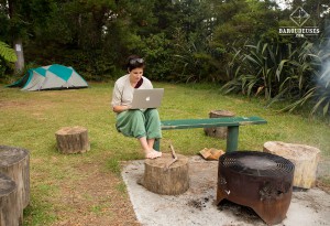 Digital nomad - camping en forêt - Nouvelle-Zélande