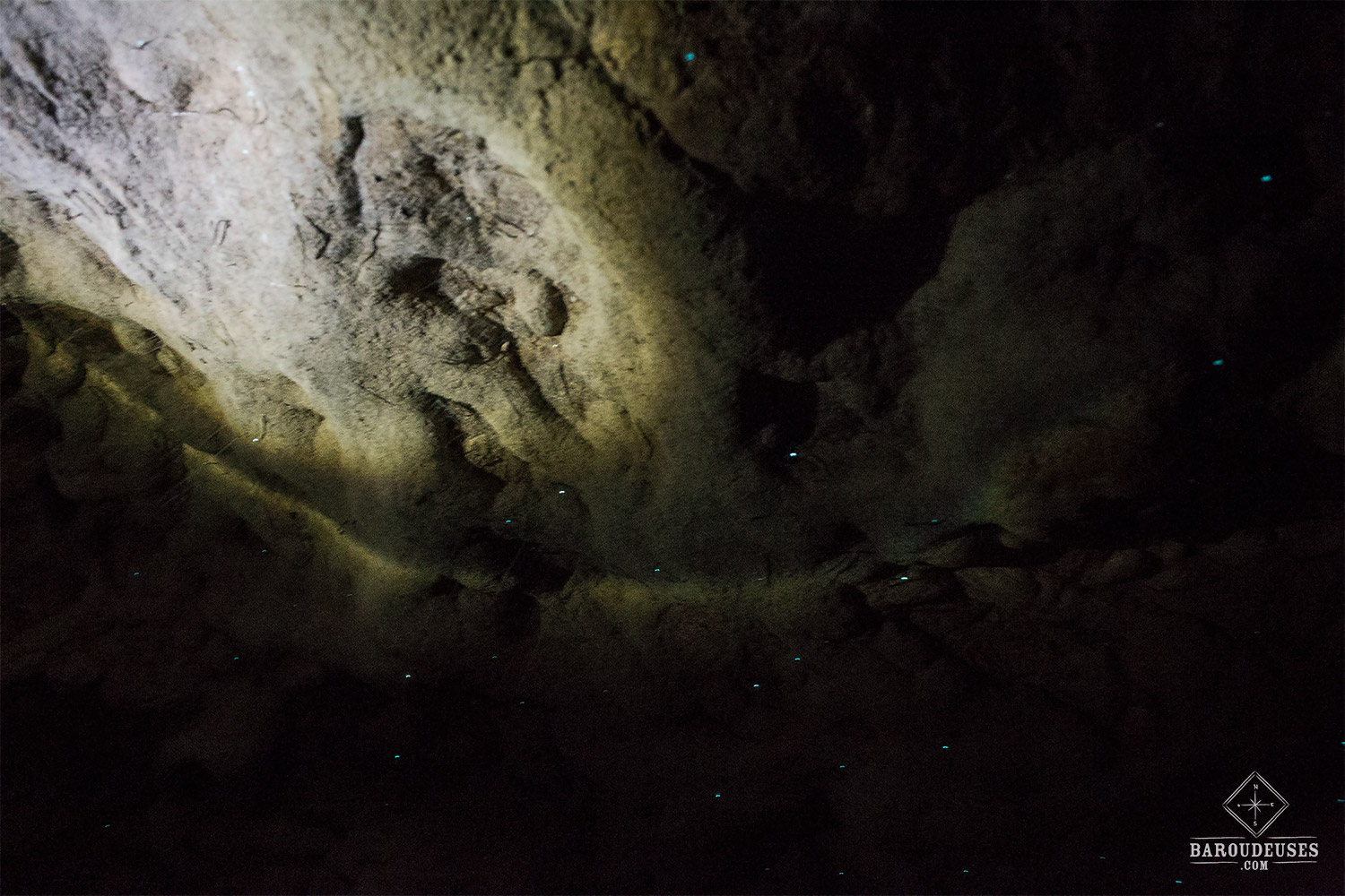 Deuxième grotte visitée avec Spellbound Glowworm and Cave Tours - vers luisants