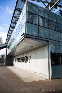Le Fresnoy est un studio national d'art contemporain.